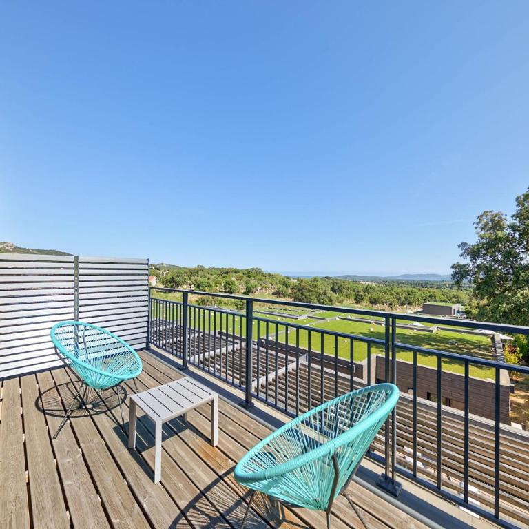 Sun-Drenched Corsican Flat - Maison de Vacances 3 Chambres - 27