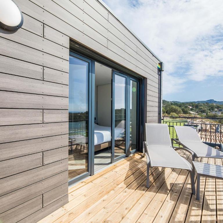 Sun-Drenched Corsican Flat - Maison de Vacances 3 Chambres - 26
