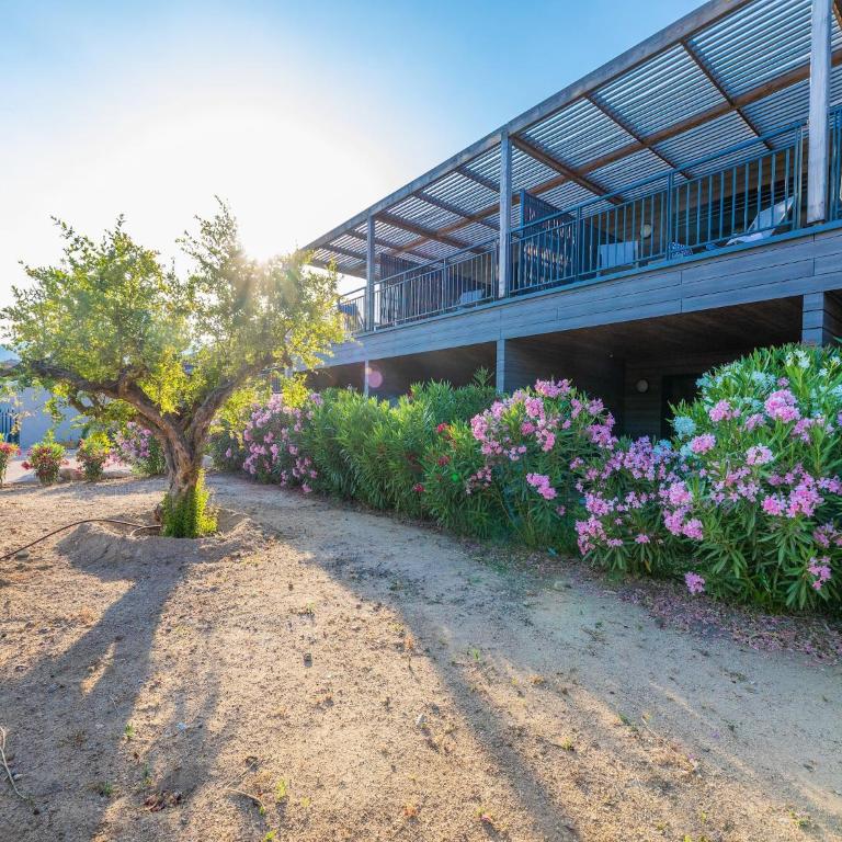 Sun-Drenched Corsican Flat - Maison de Vacances 3 Chambres - 28