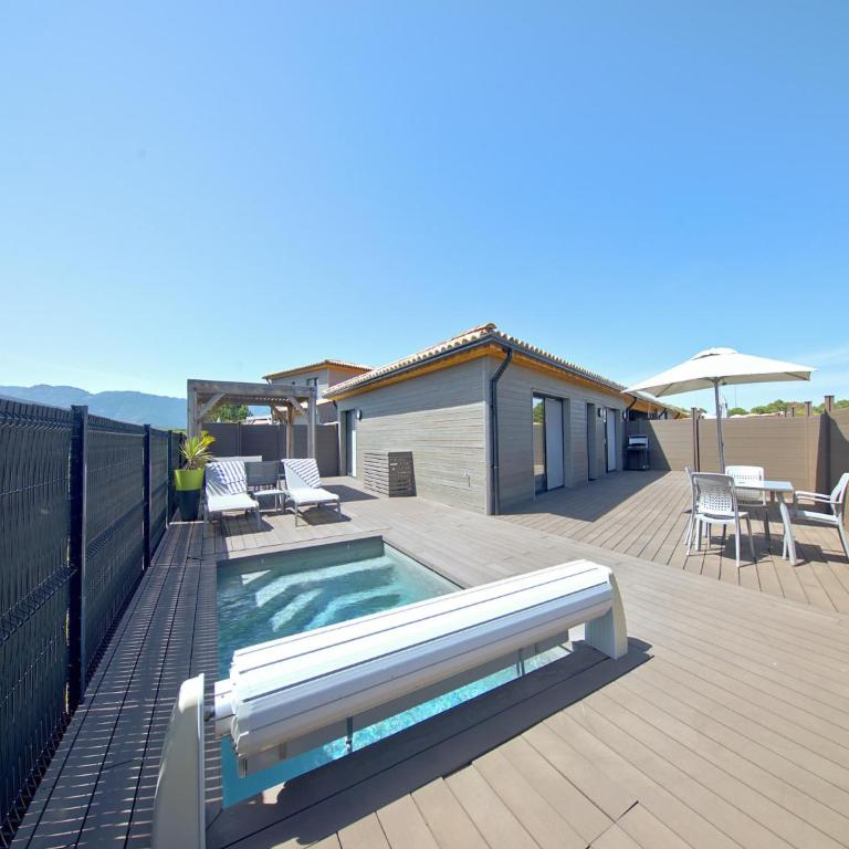 Lecci Retreat near Cala Rossa Beach - Villa con 4 Camere da Letto - 32