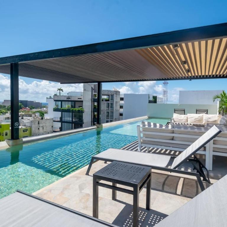 Oceanview Rooftop Pool, Balcony, 5 Blocks To Beach - Two-Bedroom Apartment with Balcony - 1