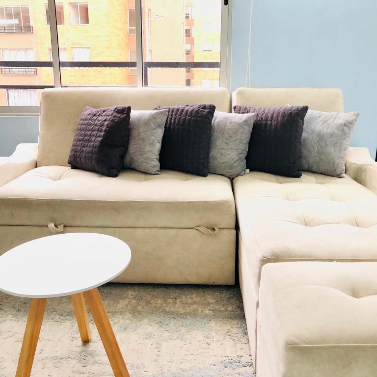 GV Aparta Suites Apto Familiar Amplio y Luminoso - Apartamento de 2 dormitorios con vistas al jardín - 3