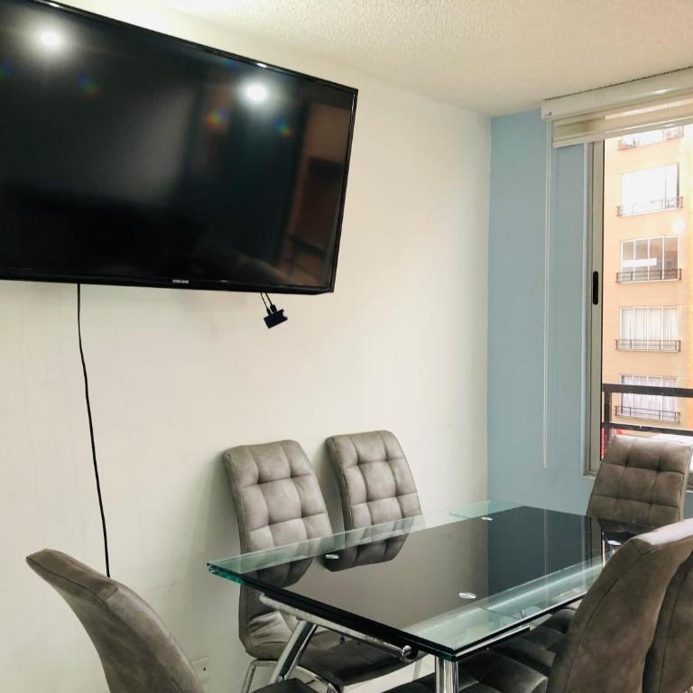 GV Aparta Suites Apto Familiar Amplio y Luminoso - Apartamento de 2 dormitorios con vistas al jardín - 4