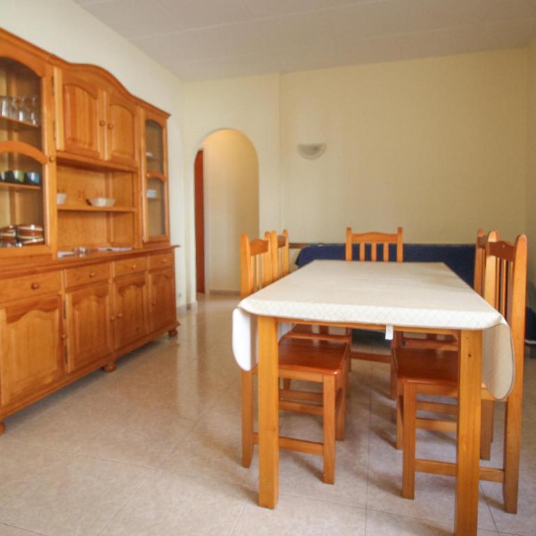Apartamento acogedor a 100m de la playa en Llançà, con WiFi y renovado - ES-228-4 - Appartement - 1