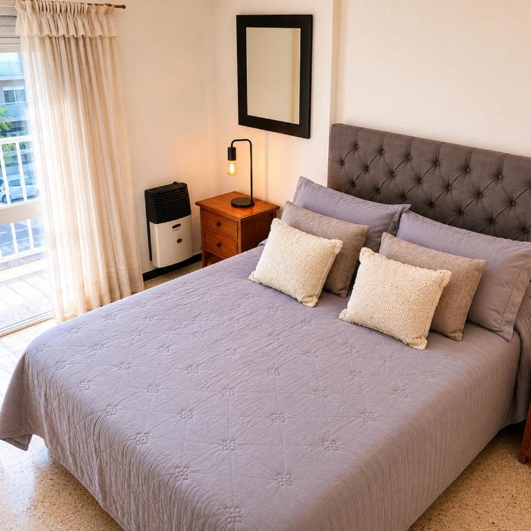 Depto en Edificio Maral 14 soleado céntrico funcional Zona Guemes - Apartamento de 1 dormitorio - 1