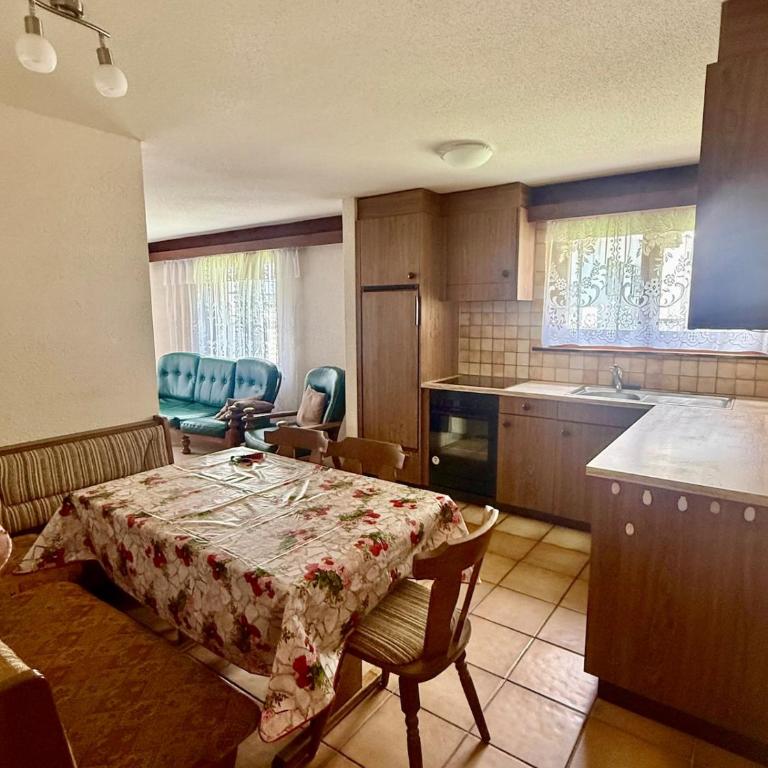 Charmante Ferienwohnung, Sonne & Bergblick - Apartment mit 2 Schlafzimmern - 3