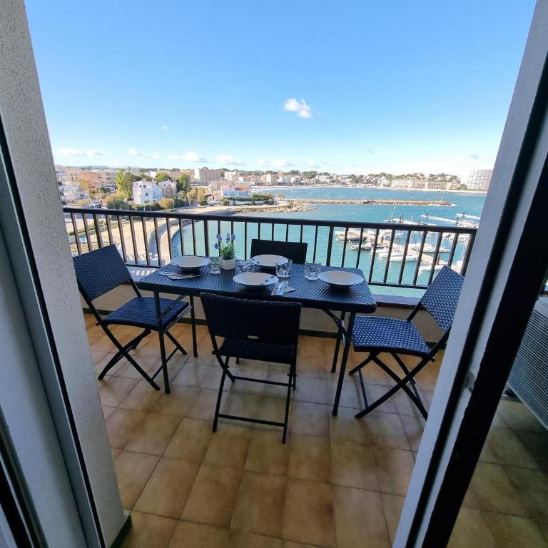 Apartamento con terraza privada en L'Escala, cerca de la playa - HISP-236-162 - Apartment - 17