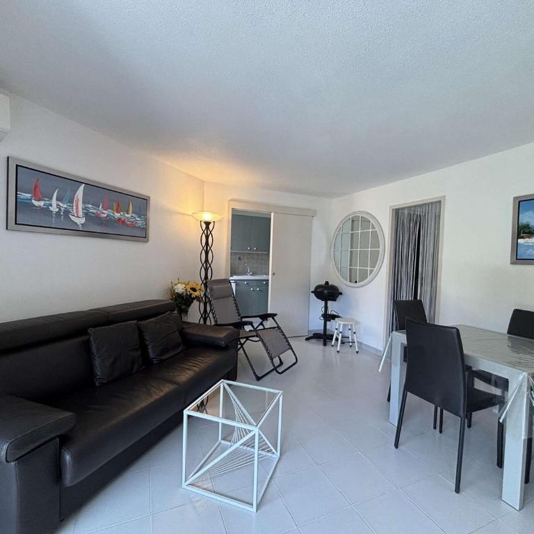 Appartement climatisé, terrasse - 4 pers. - FR-1-226B-263 - Appartement - 4