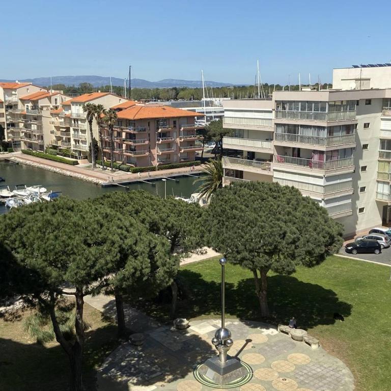 Appartement rénové avec parking, clim et vue mer - 4 pers. - FR-1-696-148 - Apartment - 3