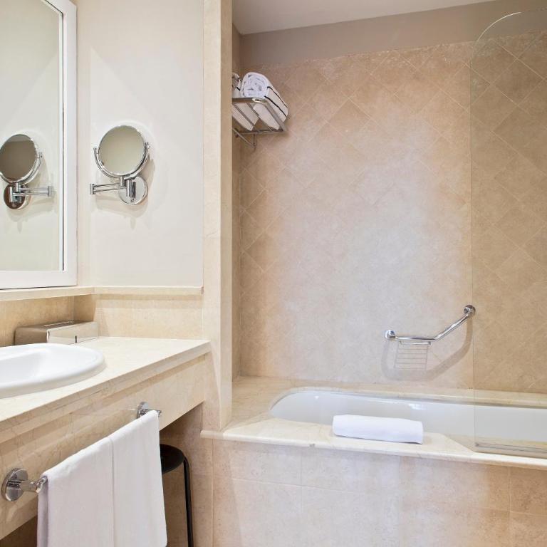 Meliá Villaitana - Suite Familiar (2 adultos + 3 niños) - 5