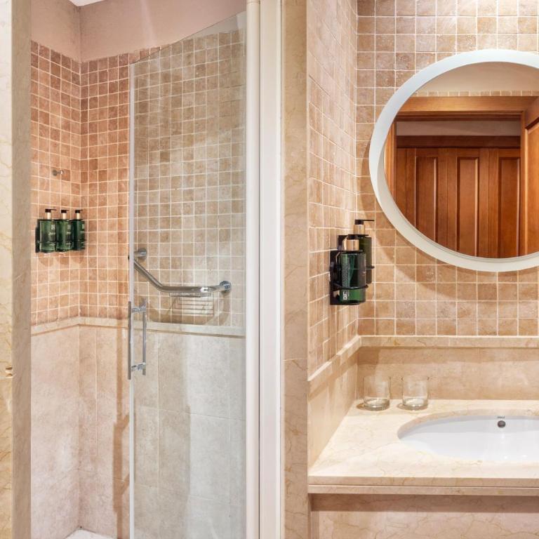 Meliá Villaitana - Suite Familiar con acceso directo al parque acuático Splash (2 adultos + 3 niños) - 4