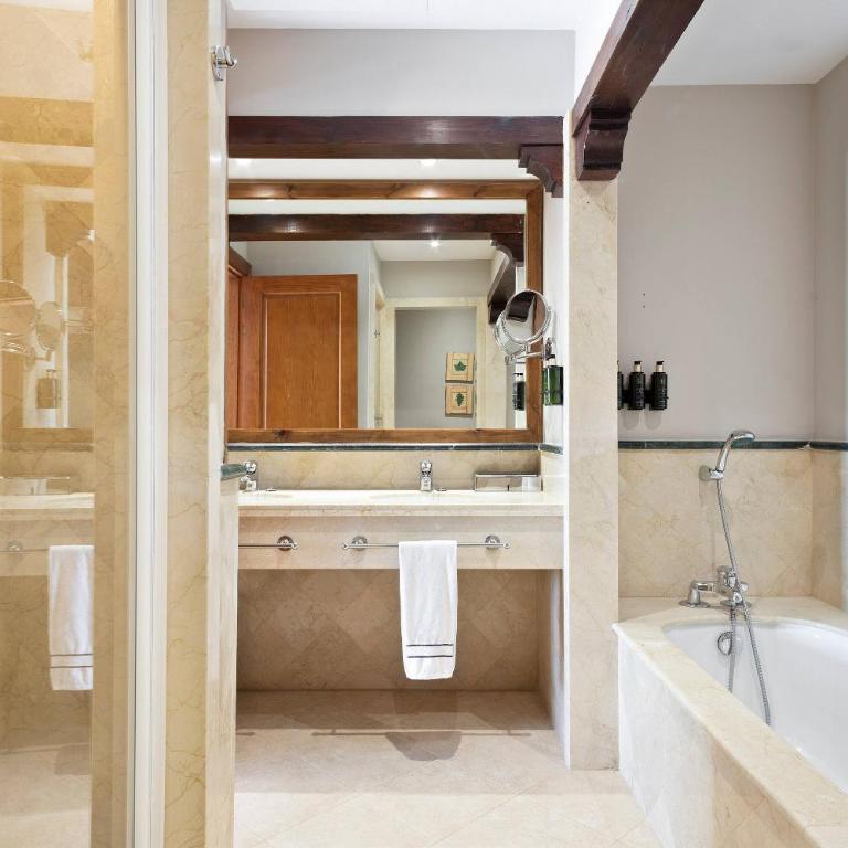 Meliá Villaitana - Suite Grand (2 adultos y 2 niños) - The Level - 8