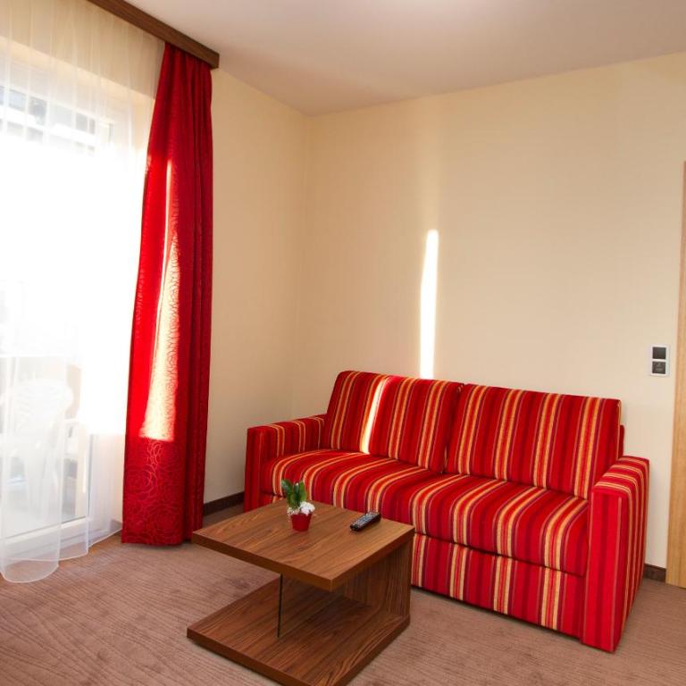 SCHÖNIS-Landhotel - Studio - 5