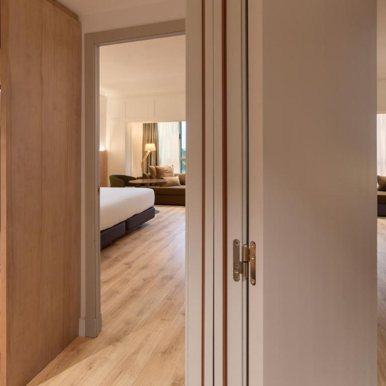 Meliá Madrid Barajas - Superior Connecting Room - 5