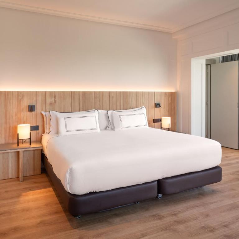 Meliá Madrid Barajas - Grand Suite The Level - 3