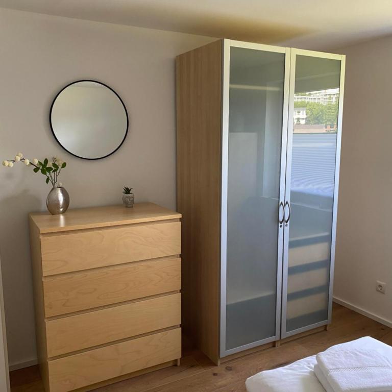 Panorama Bachtelweg - Apartment mit Dusche - 13