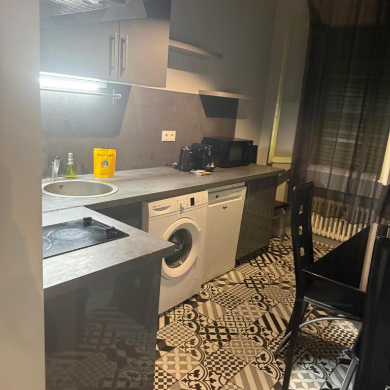 Appartement Nice à proximité de la plage - Appartement 1 Chambre - 8