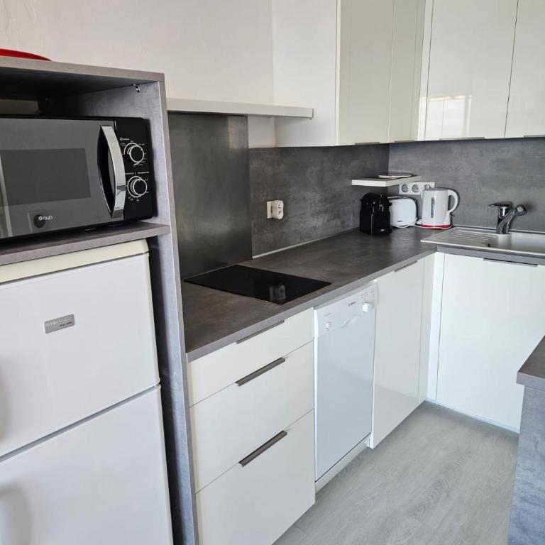 Appartement vue mer et Esterel avec piscine - Apartamento de 2 dormitorios - 9