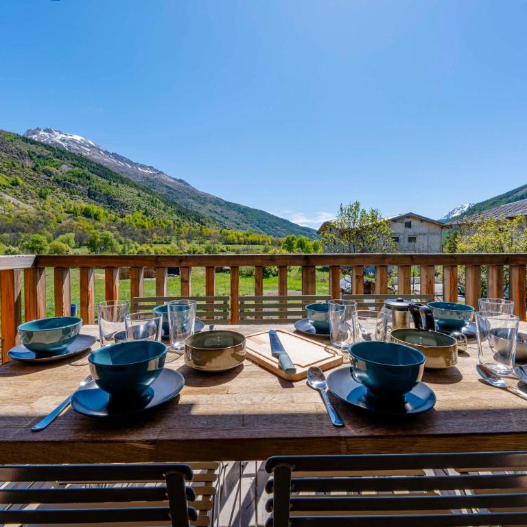 Serrechevalierholidays Terrasse&Vue 700m pistes, comme un chalet, 8 personnes - Appartement 3 Chambres - 8