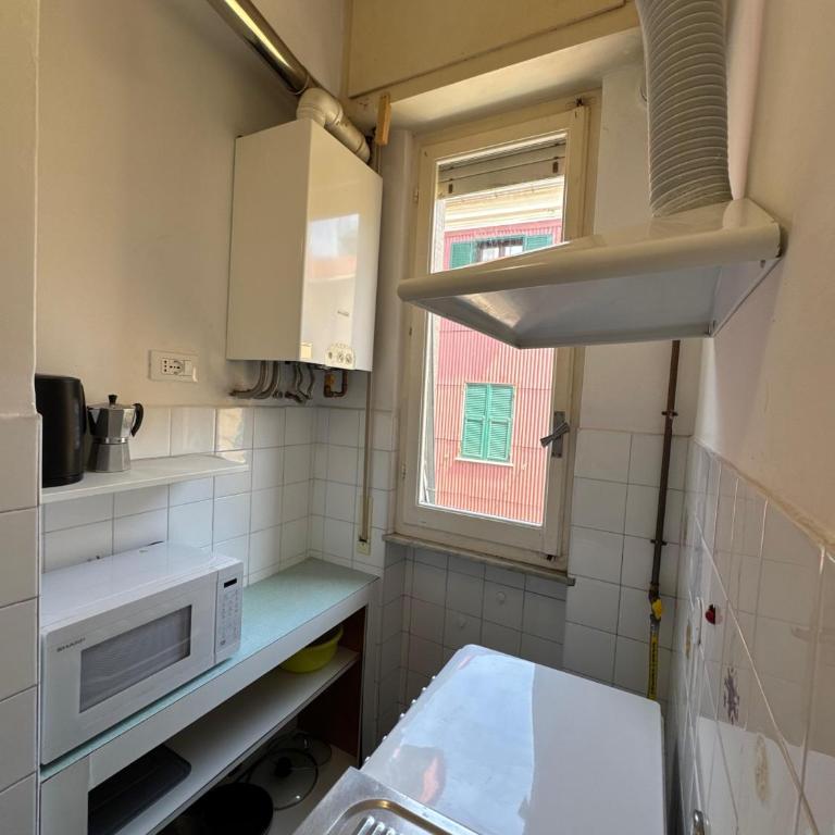 Savona Fornaci Beach 2 min Mare Parking 2 min Wi-Fi AC e Balcone - One-Bedroom Apartment - 16