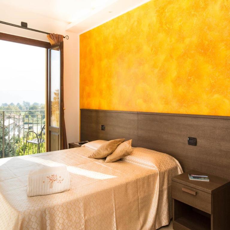 B&B Lori - Camera Familiare con Vista Lago - 7