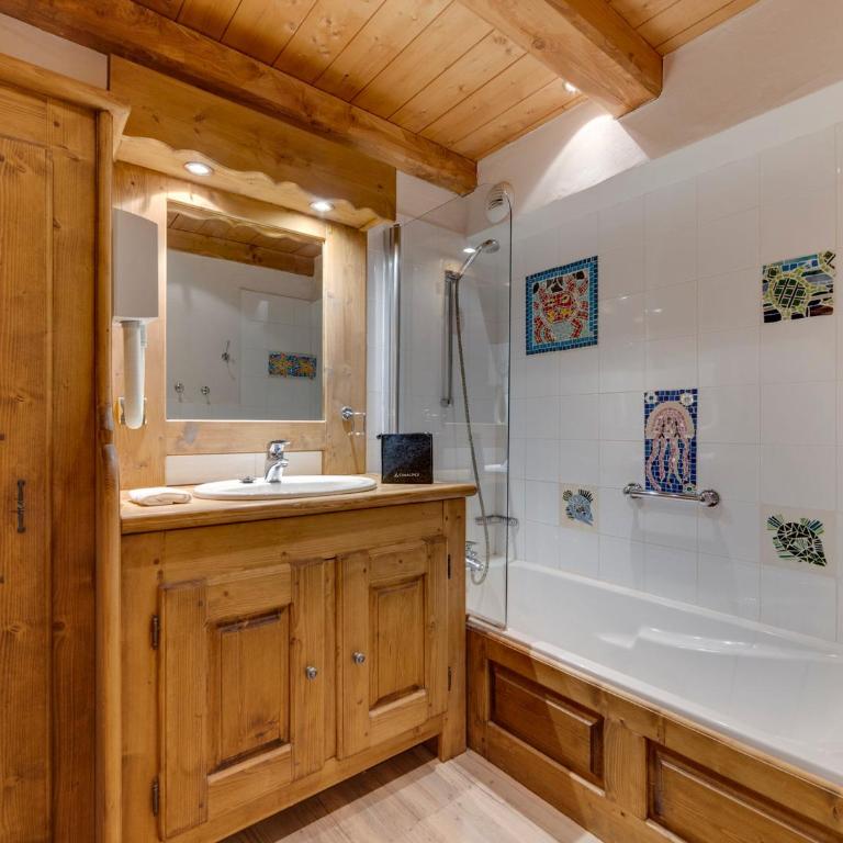 Chalet spacieux à La Rosière avec hammam et jacuzzi pour 15 personnes - Chalet mit 3 Schlafzimmern - 8