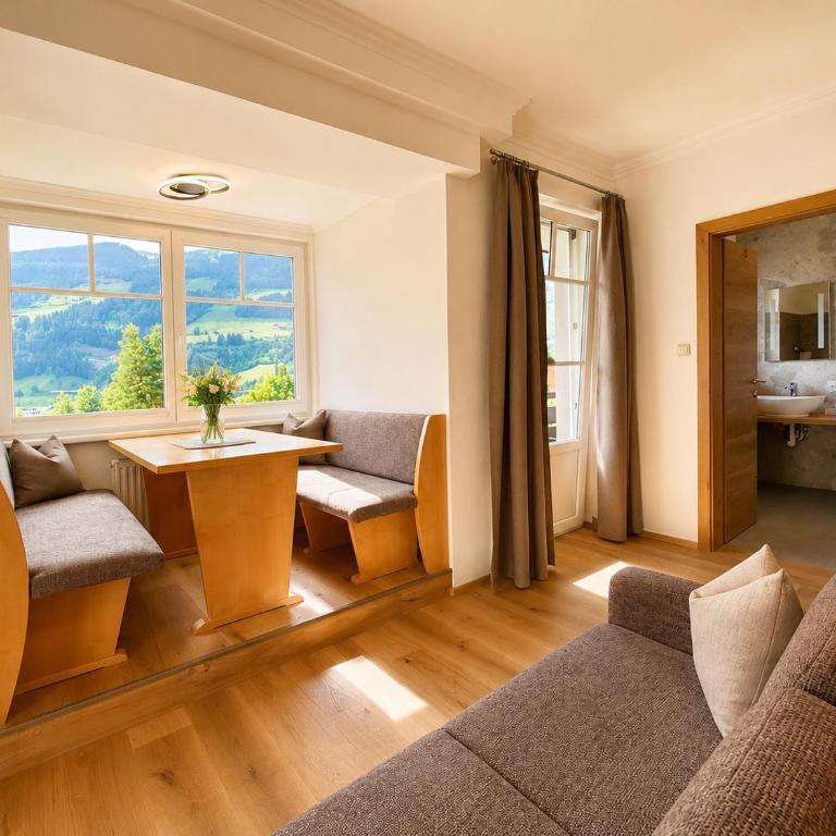 MÜHLBACHER - inklusive kostenfreiem Eintritt in die Alpentherme - Doppelzimmer mit Balkon - 12