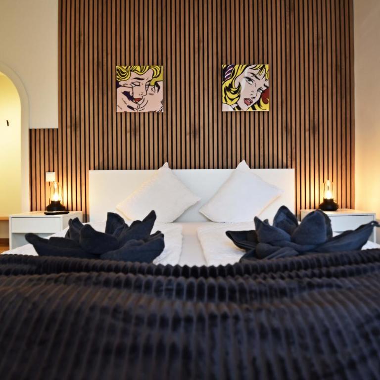 r204 by flataid rooms and apartments near LKH Graz 24-7 check In - Deluxe Double Room with Balcony - 2