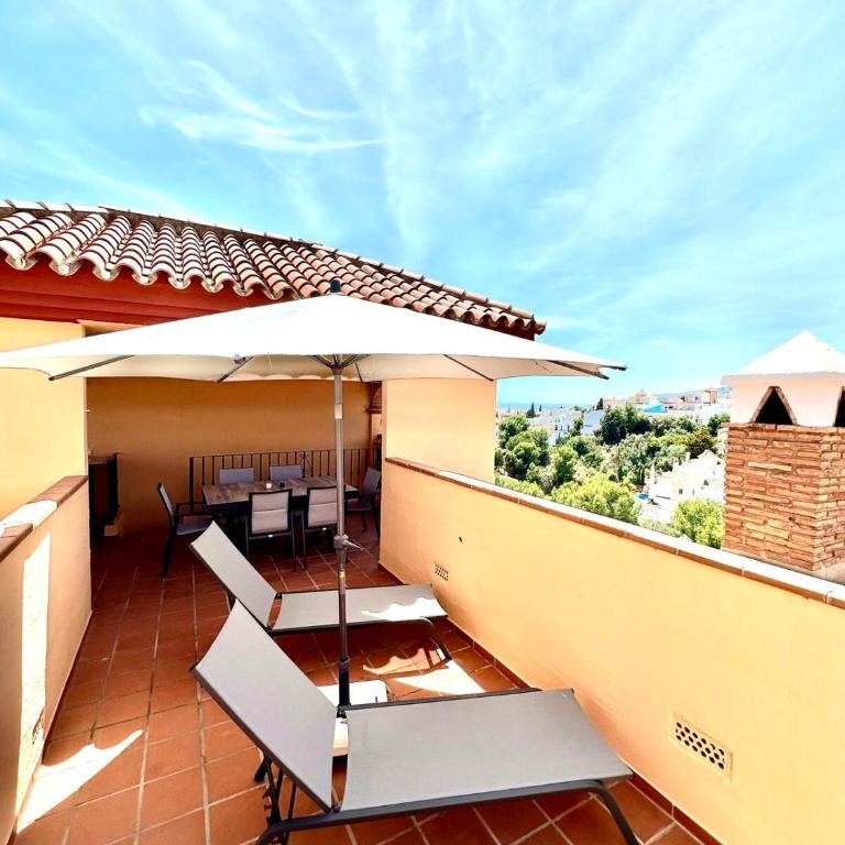 Beautiful Penthouse with Rooftop & Pool close to Burriana Beach - Apartamento de 2 dormitorios - 32