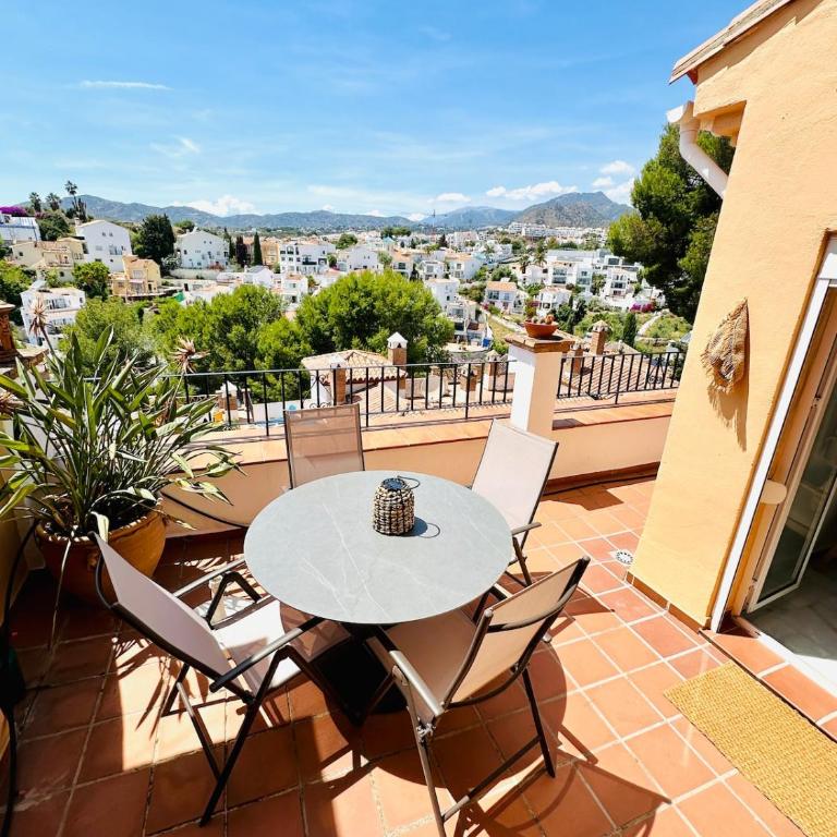 Beautiful Penthouse with Rooftop & Pool close to Burriana Beach - Apartamento de 2 dormitorios - 40