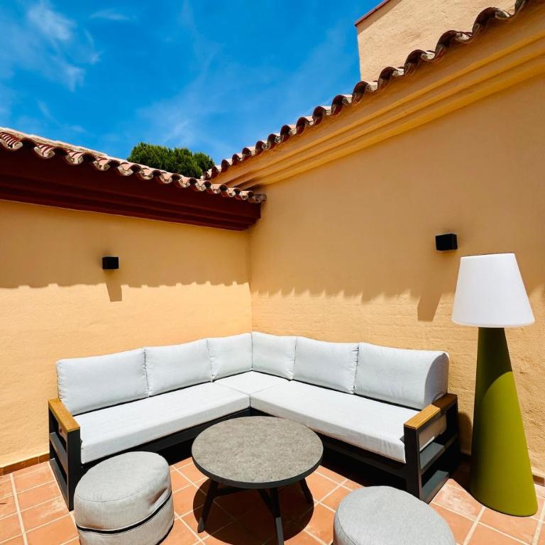Beautiful Penthouse with Rooftop & Pool close to Burriana Beach - Apartamento de 2 dormitorios - 41