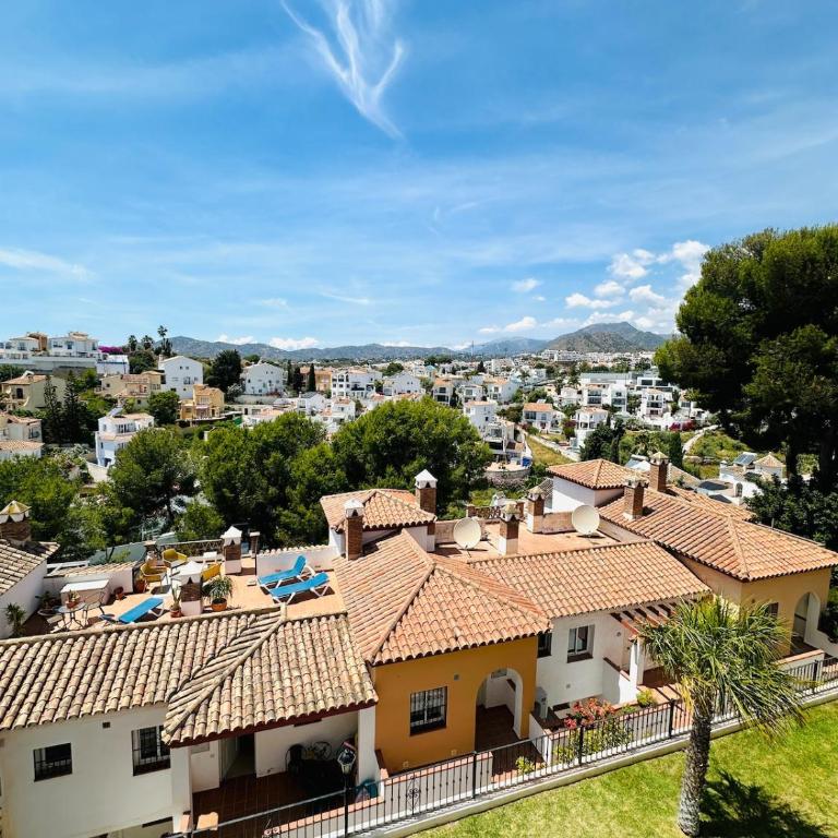 Beautiful Penthouse with Rooftop & Pool close to Burriana Beach - Apartamento de 2 dormitorios - 65