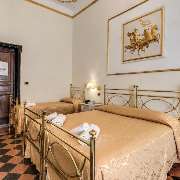 Hotel Labelle - Triple Room - 8