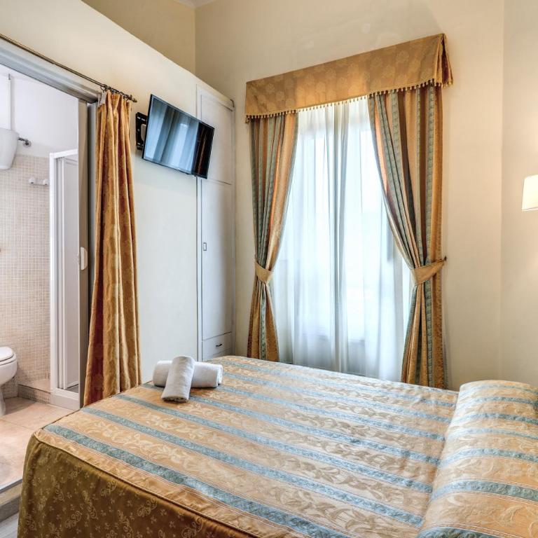 Hotel Labelle - Economy Double Room - 15