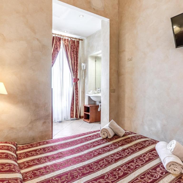 Hotel Labelle - Economy Double Room - 18