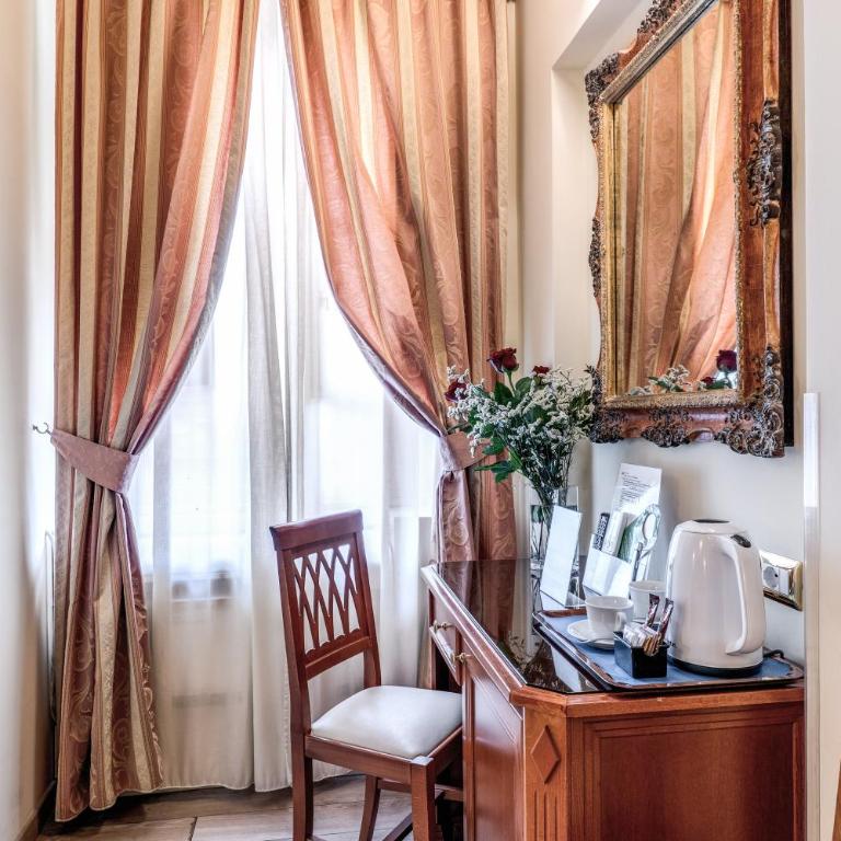 Hotel Labelle - Double or Twin Room - 16