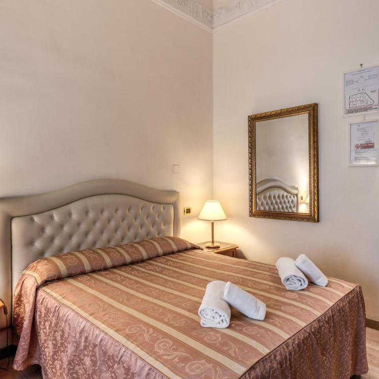 Hotel Labelle - Double or Twin Room - 21
