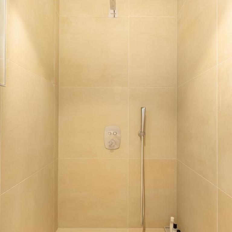 Modern Top Floor Apartment with Private Rooftop Terrace - Apartman sa 2 Spavaće Sobe - 25