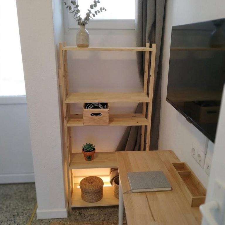 dansnotreappart-com T4 vue mer - One-Bedroom Apartment - 12