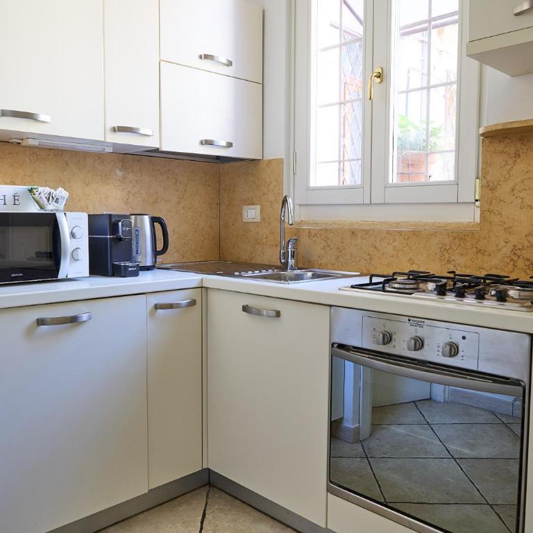 Truly Verona - Appartamento con 1 Camera da Letto - Residenza Guarienti - Via Dietro Pallone 12 - 8