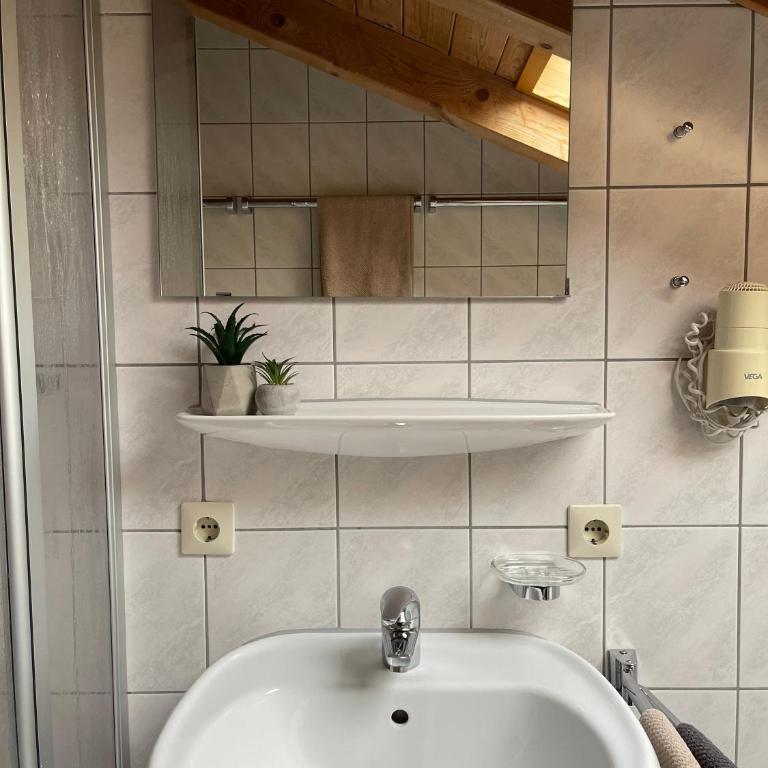 Haus Sonnenwinkel 2-Raum-Wohnung Schatton - Appartamento con Vista Montagna - 5