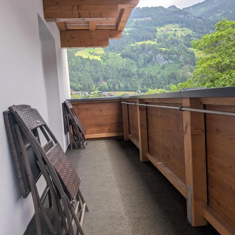 Garni Nill - Suite mit Balkon - 17