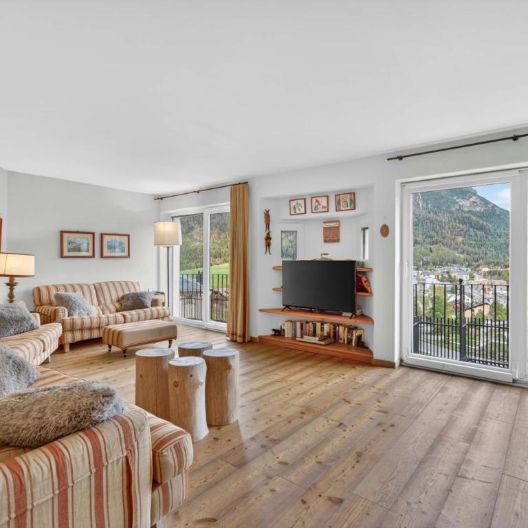 Casa elegante, vista panoramica, 4 camere, Chesa Saura - Apartment - 1