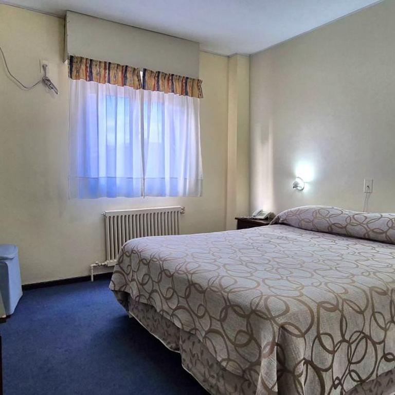Hotel Puerta del Sol - Habitación Doble - 13
