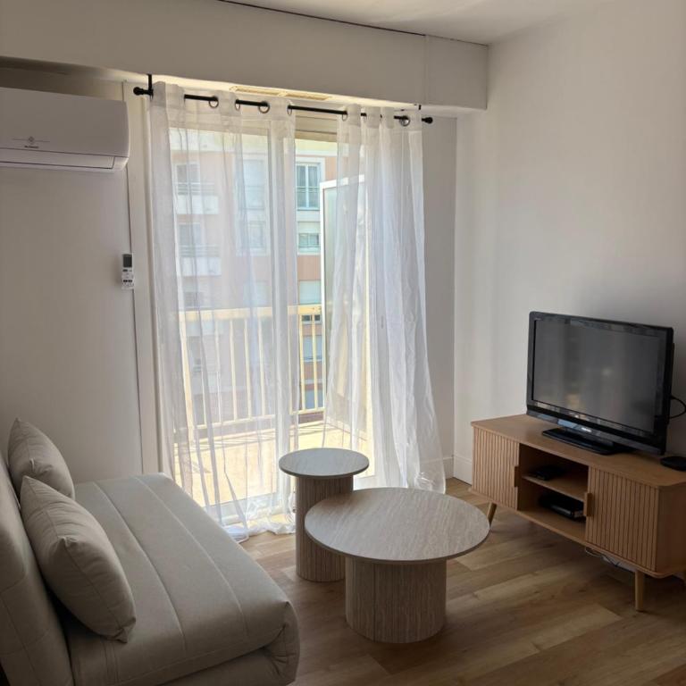 Appartement Frejus proche plage - Apartamento de 1 dormitorio - 1