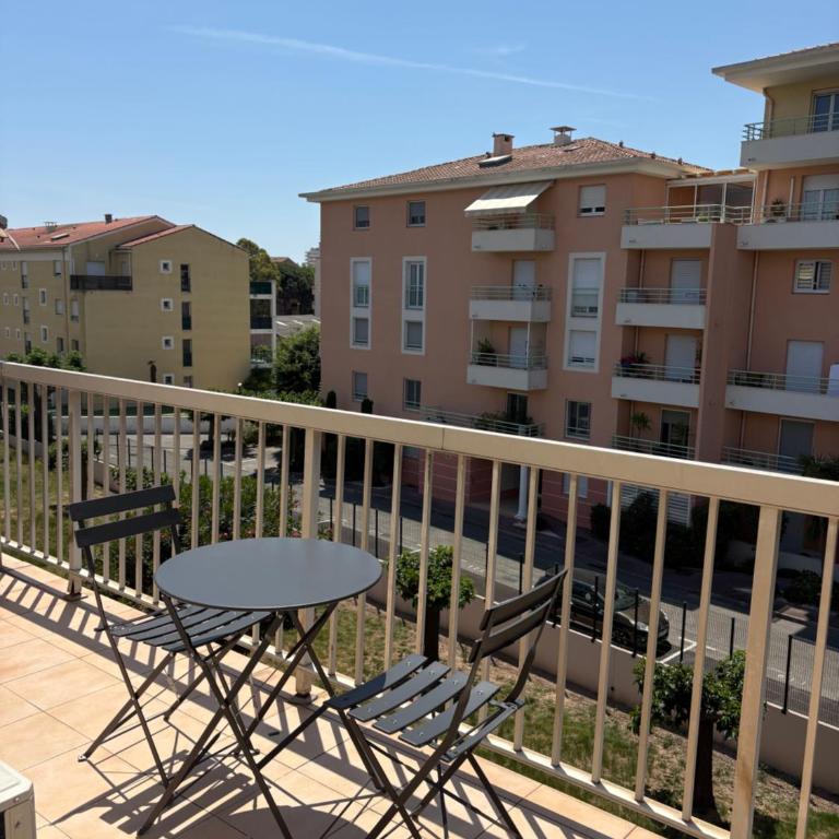 Appartement Frejus proche plage - Apartamento de 1 dormitorio - 7