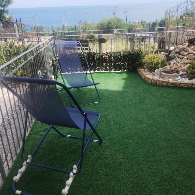 Bilocale con giardino, vista mare e parcheggio privato - Appartamento con 1 Camera da Letto - 2