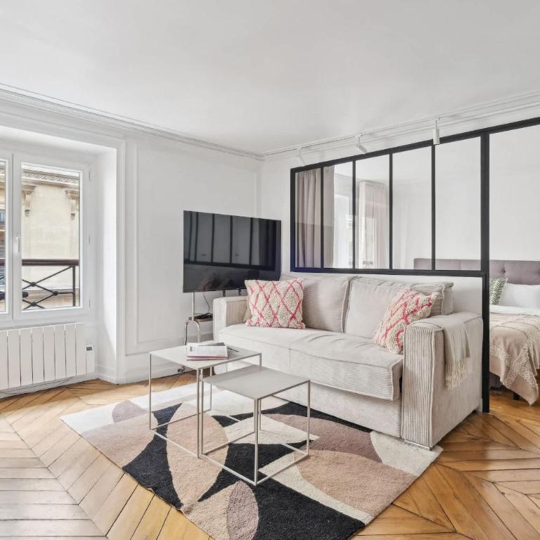 BnBNova - Jardin des Tuileries & Louvre - Apartment - 9