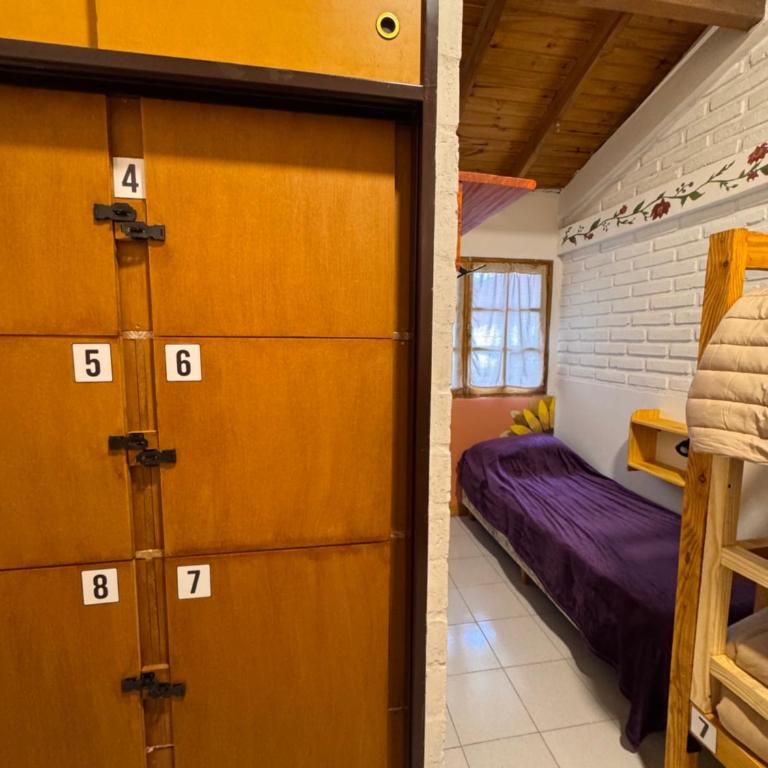 Hostel Huella Patagonica - Cama individual en habitación compartida mixta - 3