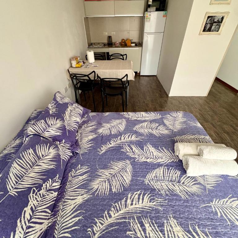 Departamento en Rosario - Apartamento de 2 dormitorios con balcón - 4